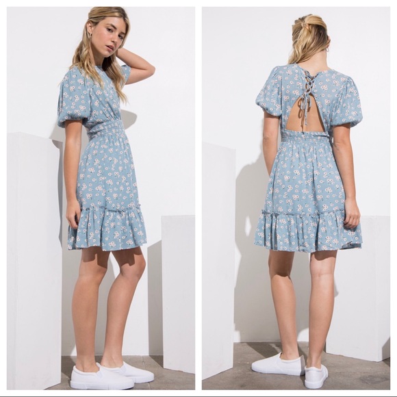 Paulina Floral Dress With Back Cut Out - Picture 2 of 3